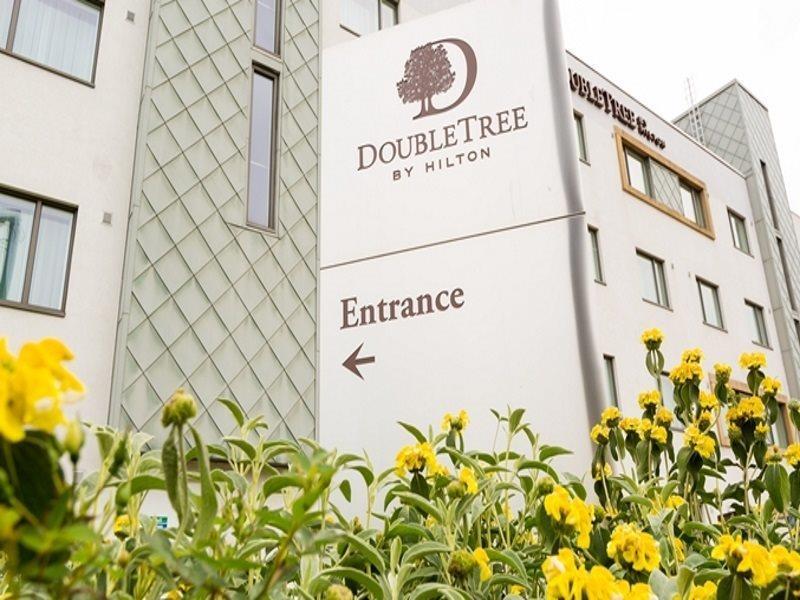 Doubletree By Hilton London Heathrow Airport Hotel Hillingdon Exterior photo