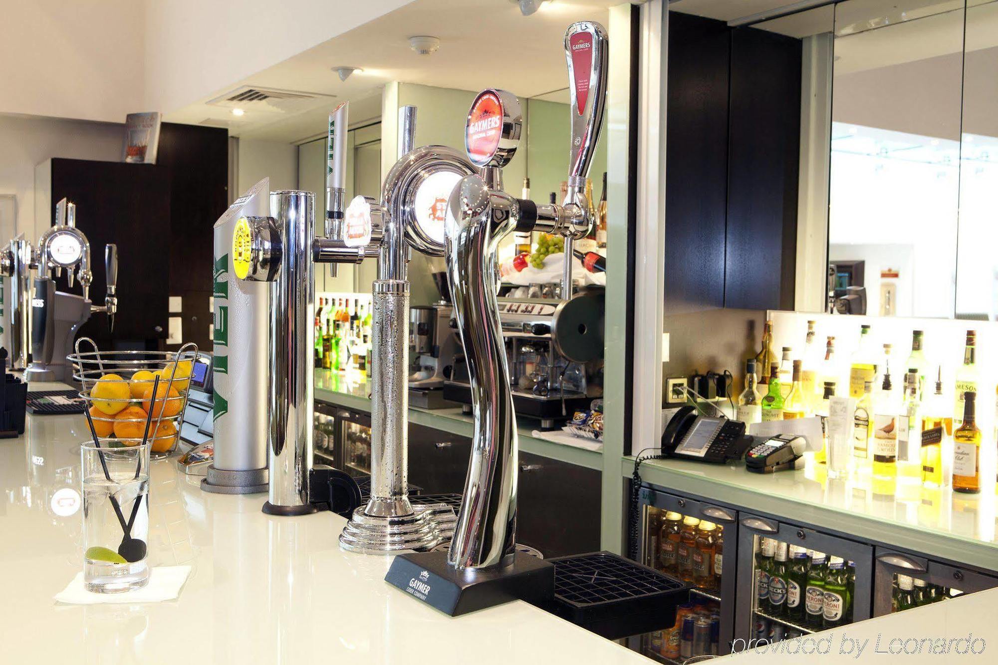 Doubletree By Hilton London Heathrow Airport Hotel Hillingdon Restaurant photo